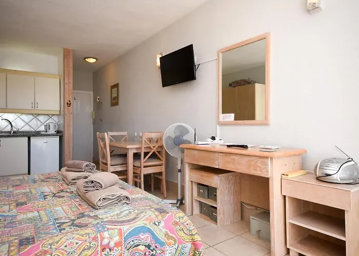 Azahara Playa 2 - Apartamento Los Cristianos (Tenerife)